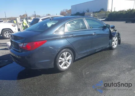 2011 Hyundai Sonata Limited z USA, uszkodzony, nr VIN 5NPEC4AC7BH166907